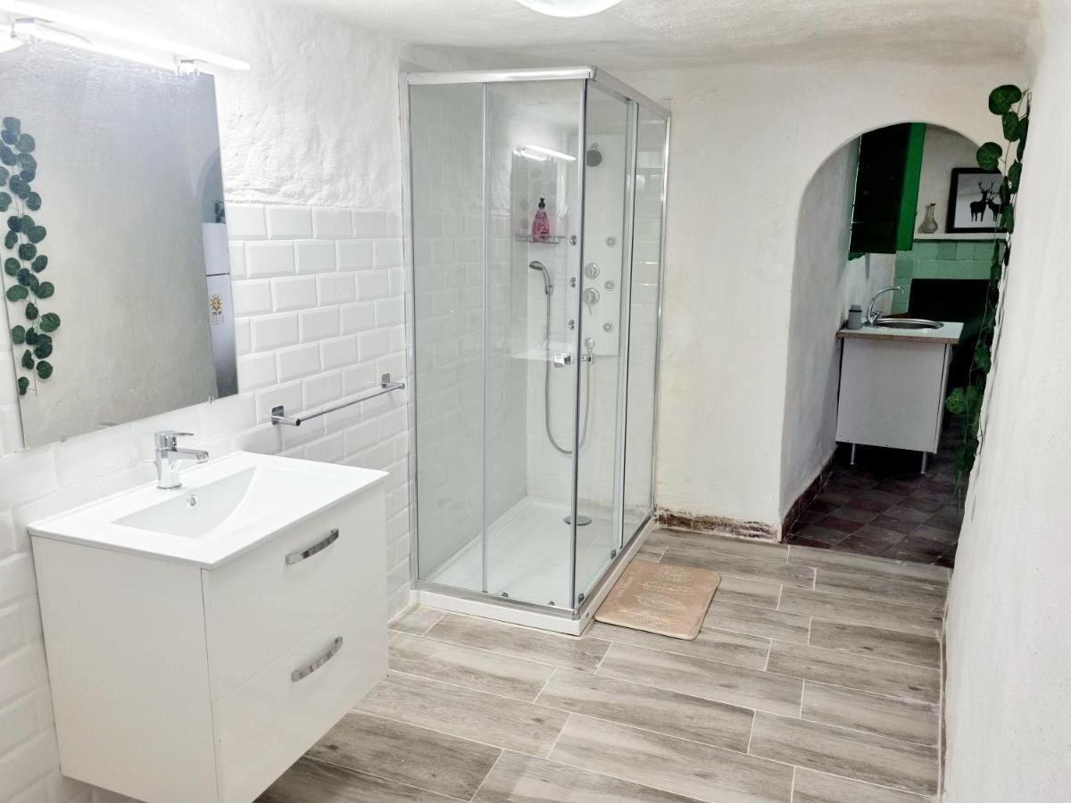 Apartamentos La Cueva Paterna Exteriör bild