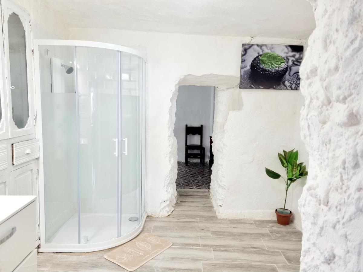 Apartamentos La Cueva Paterna Exteriör bild