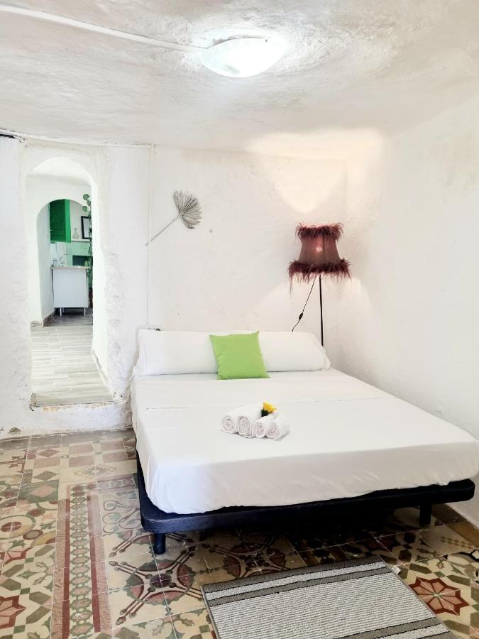 Apartamentos La Cueva Paterna Exteriör bild